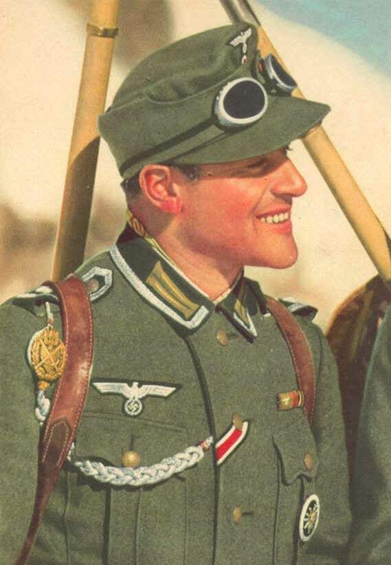 德国山地部队的雪绒花标志(四)